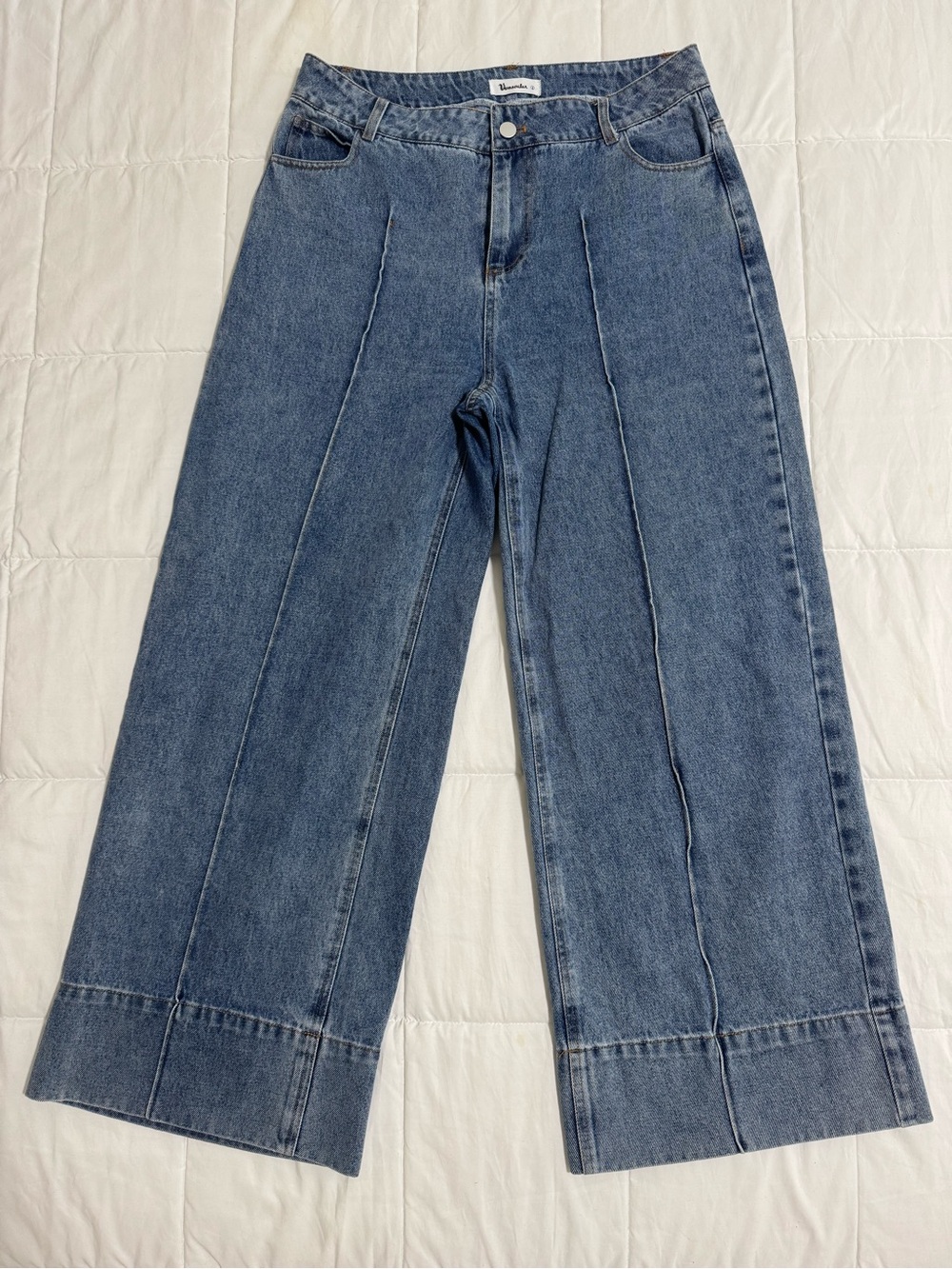 High-Rise Wide Leg Denim Jeans in Medium Wash